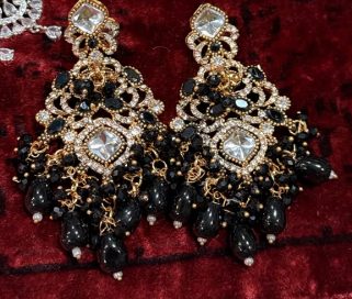 Black Kundan